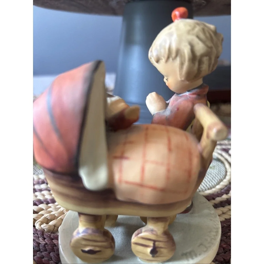 Doll Mother TMK4 #67 by W. Goebel Made in West Germany Hummel